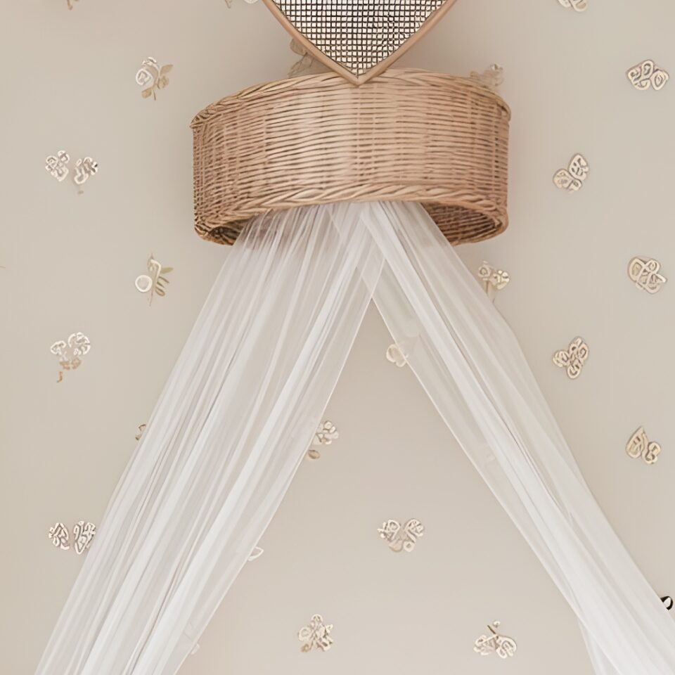 Couronne de Lit Tulip en cannage