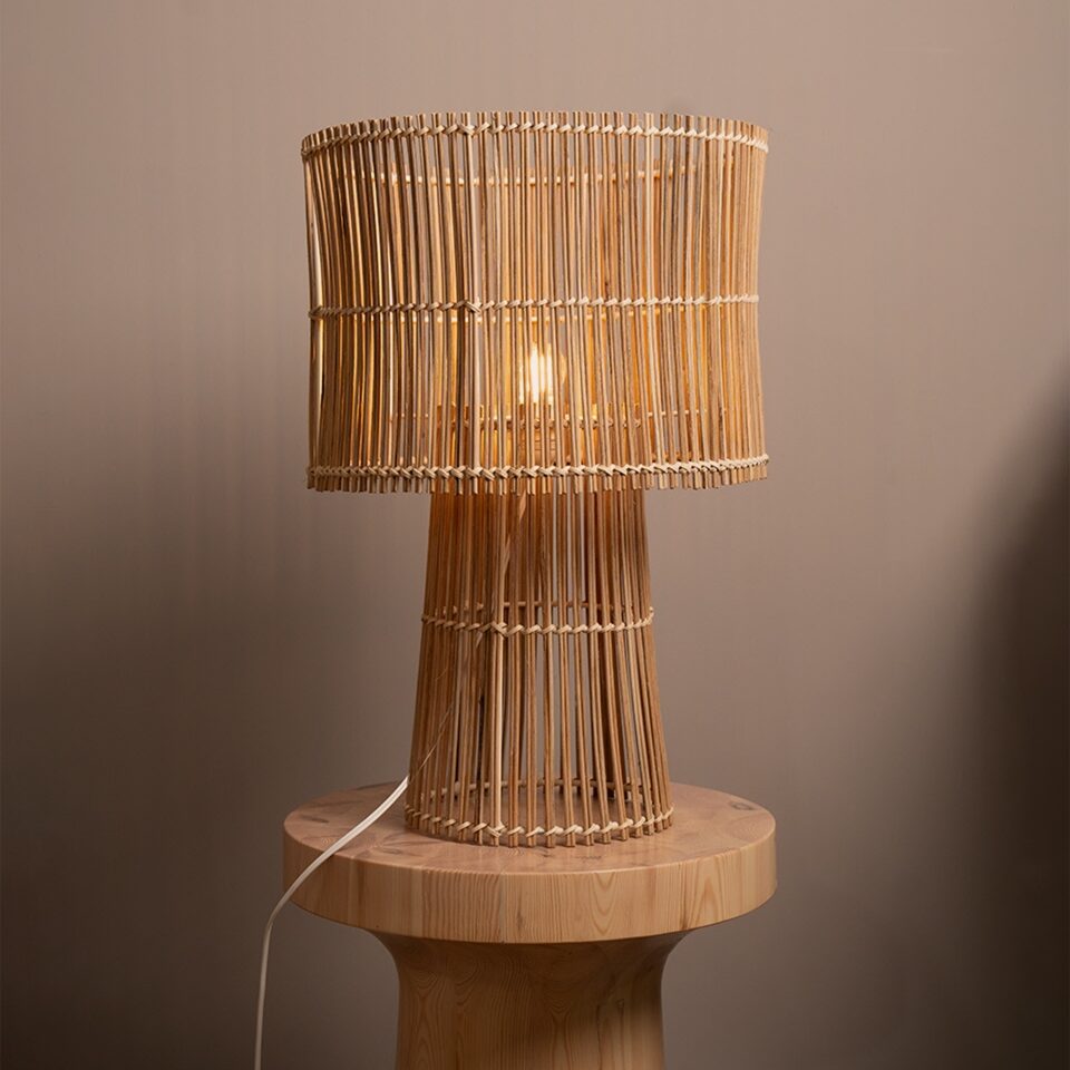 Lampe de chevet en rotin naturel 02